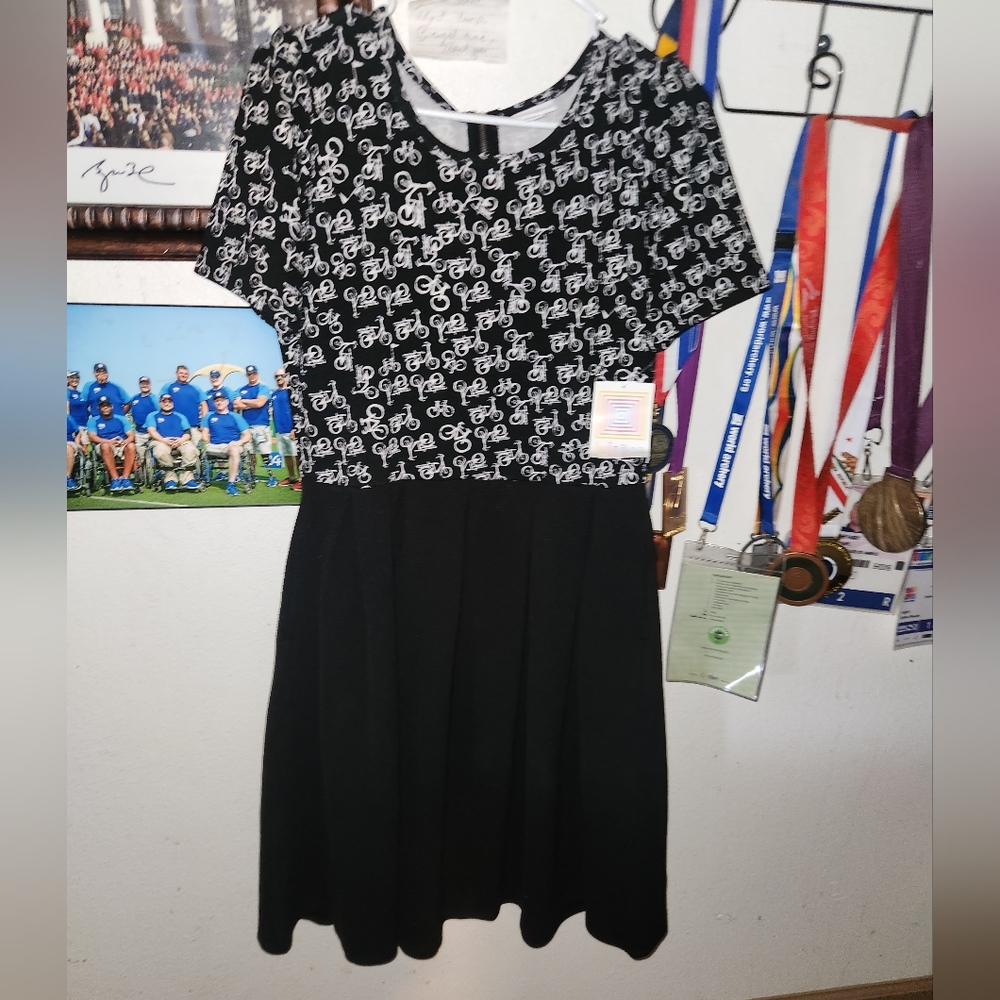 NEW Lularoe Amelia dress